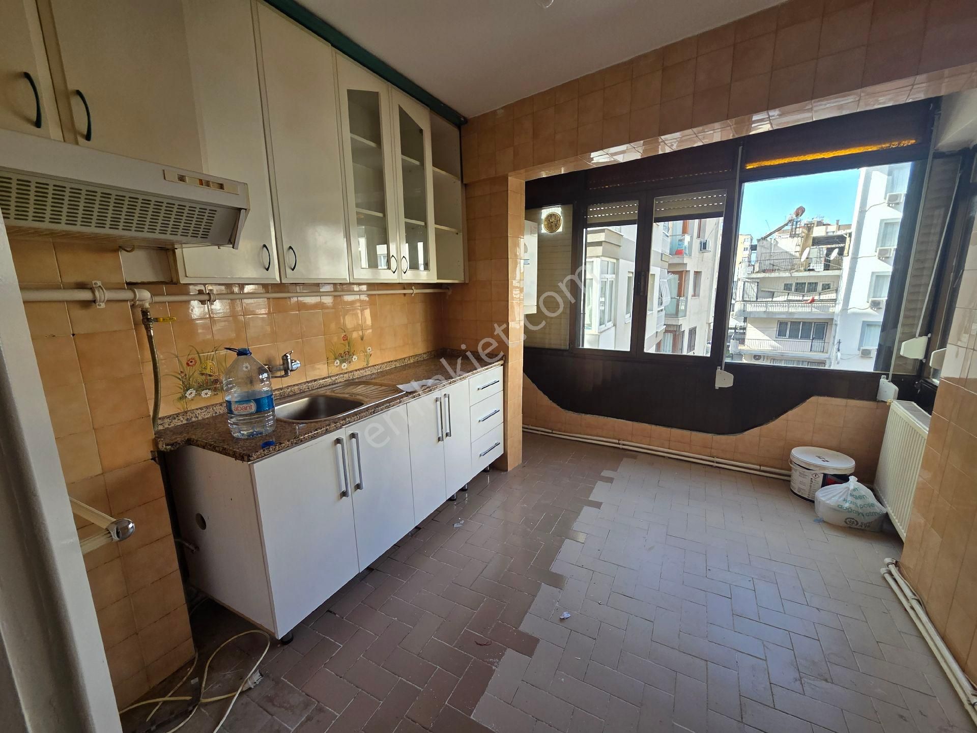 Bornova Küçükpark 3+1 - Görsel 10