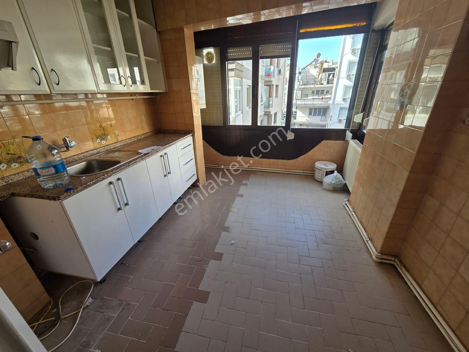 Bornova Küçükpark 3+1 - Görsel 11