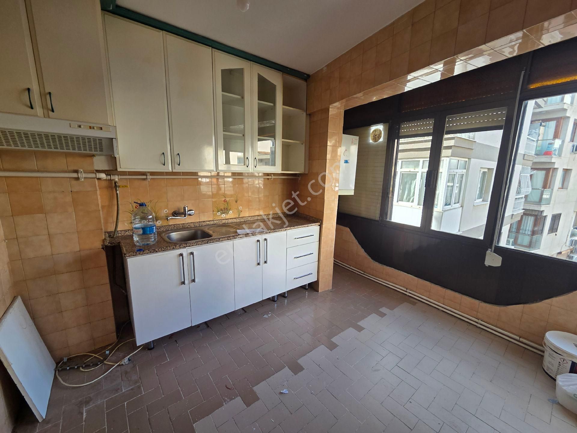 Bornova Küçükpark 3+1 - Görsel 13