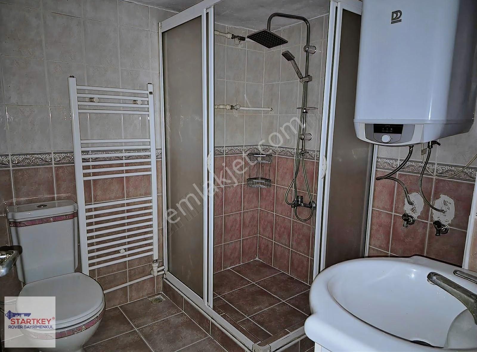 Bayraklı Mansuroğlu Mahallesinde Kiralık 3+1 Geniş Daire - Görsel 5