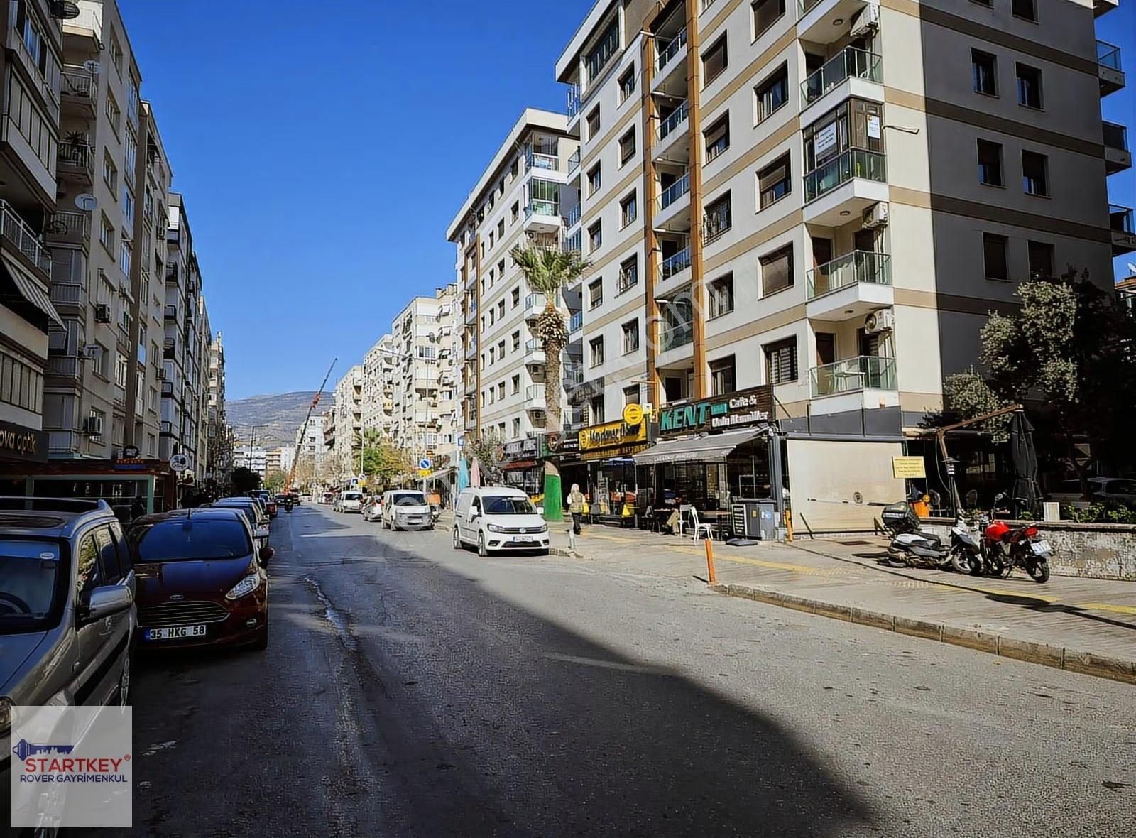 Bayraklı Mansuroğlu Mahallesinde Kiralık 3+1 Geniş Daire - Görsel 13