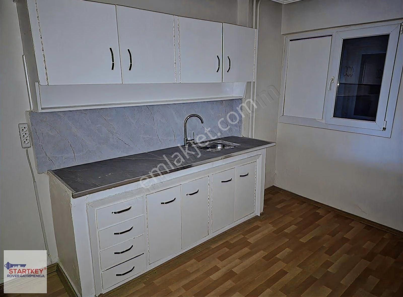 Bayraklı Mansuroğlu Mahallesinde Kiralık 3+1 Geniş Daire - Görsel 33