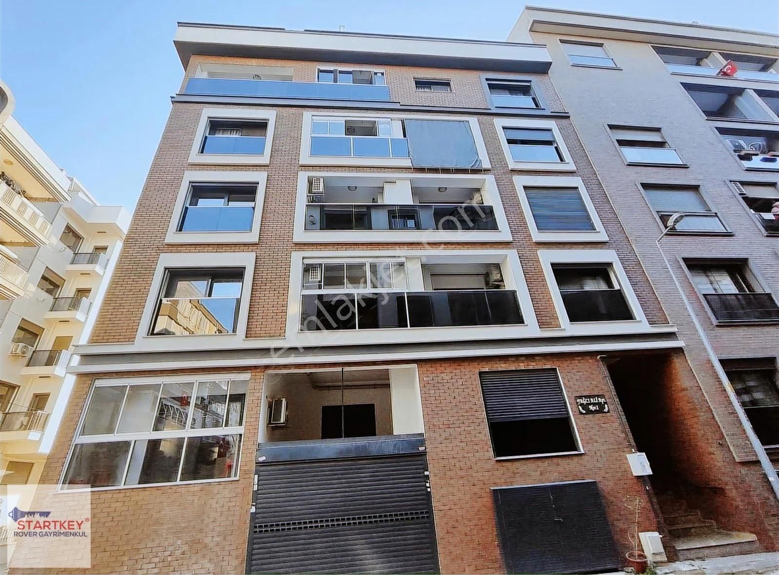 Karşıyaka Yalı Mah.de Satılık Teraslı 3+1 Dubleks Daire