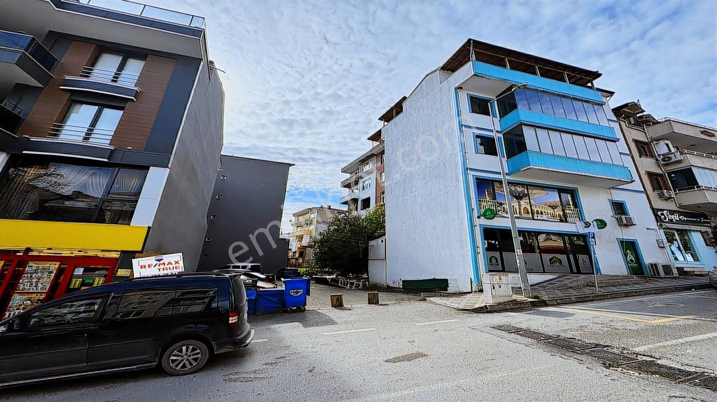İzmit Kuruçeşmede Barış Caddesine Cephe Satılık Arsa - Görsel 4