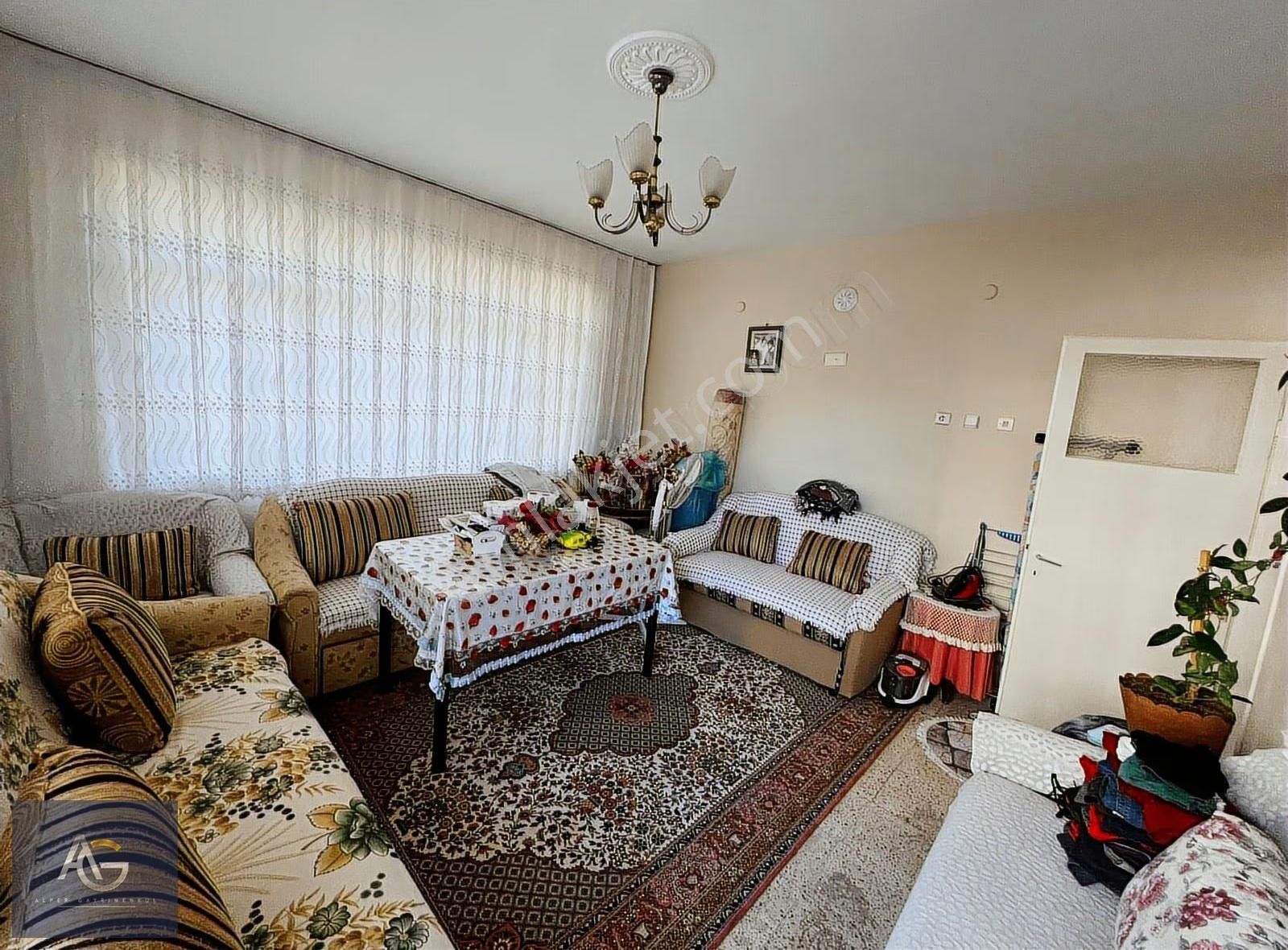 Alper Gayrimenkulden Hacıbey Mah. Köşe Başı Zemin Üstü 1. Kat - Görsel 11