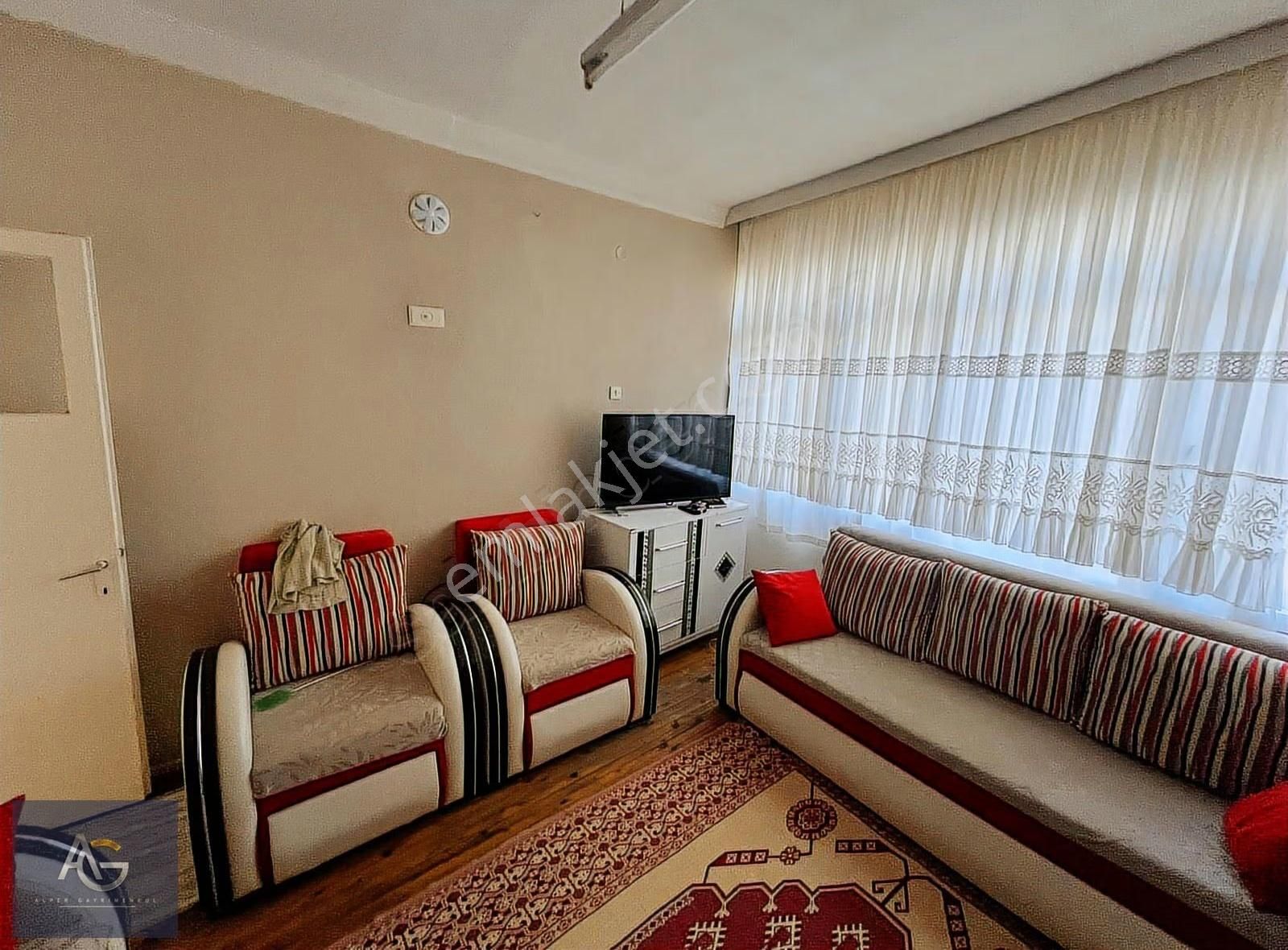 Alper Gayrimenkulden Hacıbey Mah. Köşe Başı Zemin Üstü 1. Kat - Görsel 6