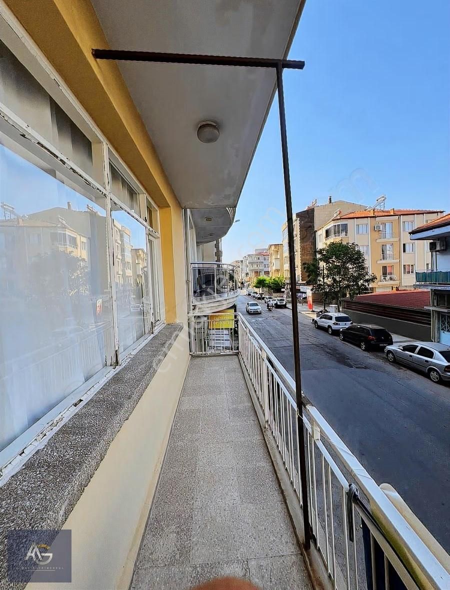 Alper Gayrimenkulden Hacıbey Mah. Köşe Başı Zemin Üstü 1. Kat - Görsel 3