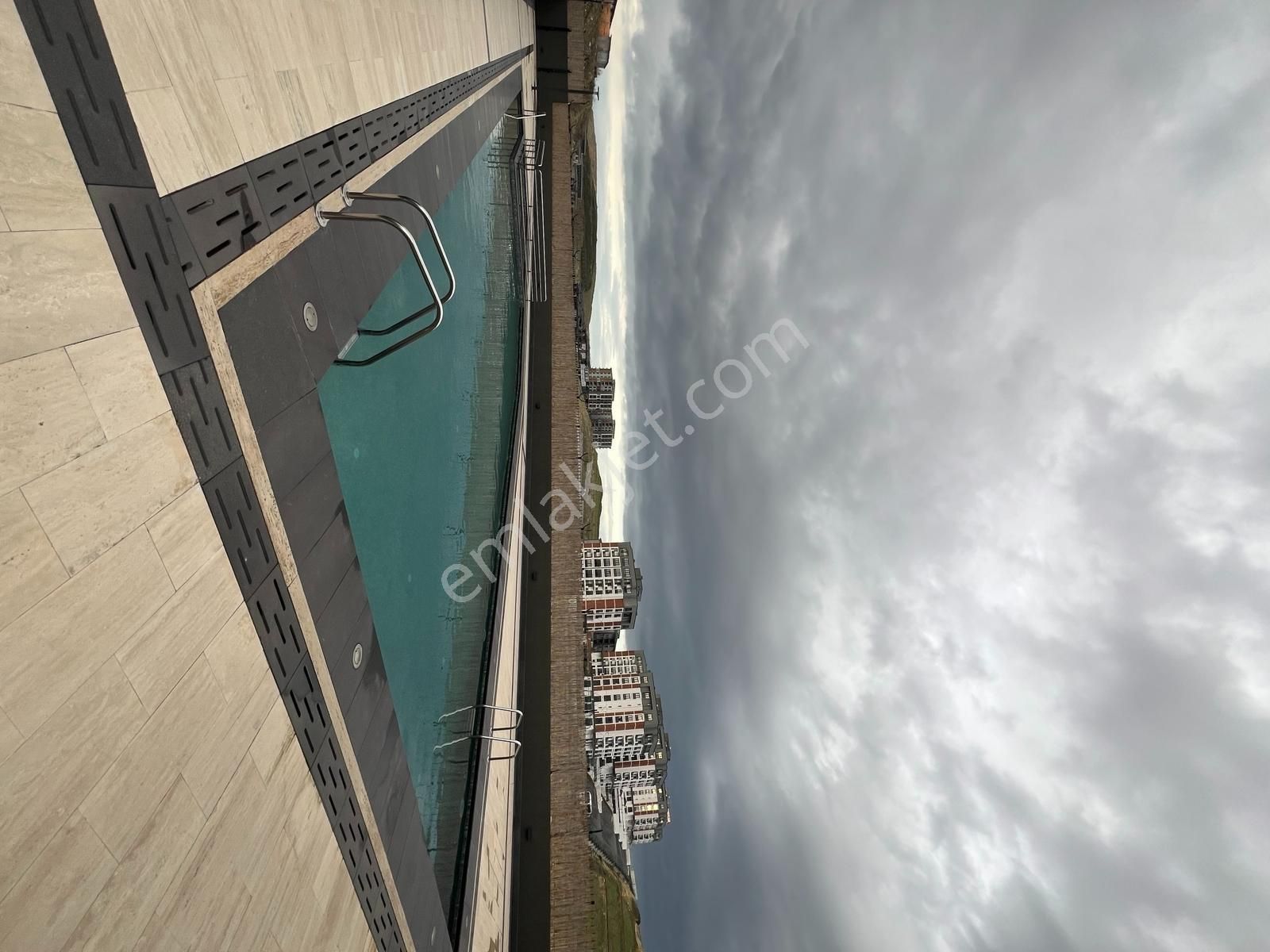 Mevsim İstanbul Bahçeşehir 7+2 Müstakil Tripleks Satılık Villa - Görsel 2