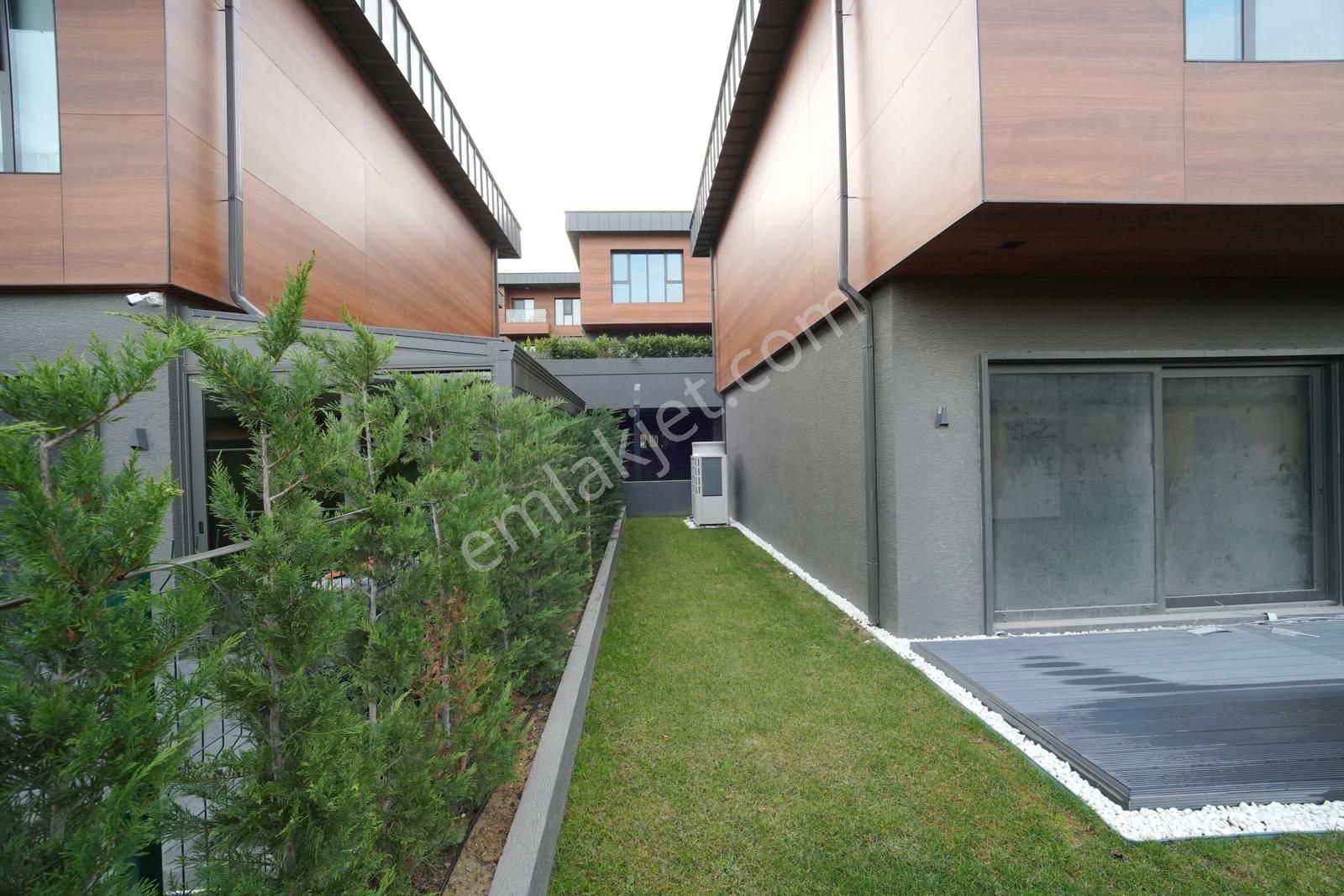 Mevsim İstanbul Bahçeşehir 7+2 Müstakil Tripleks Satılık Villa - Görsel 20