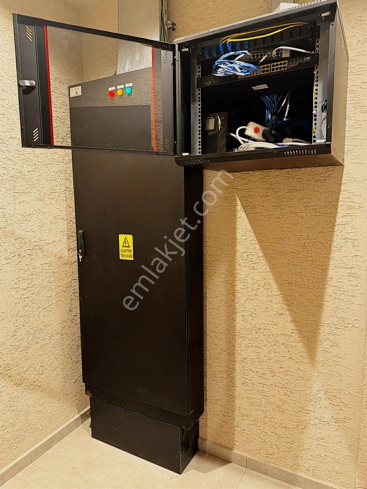 Mevsim İstanbul Bahçeşehir 7+2 Müstakil Tripleks Satılık Villa - Görsel 18