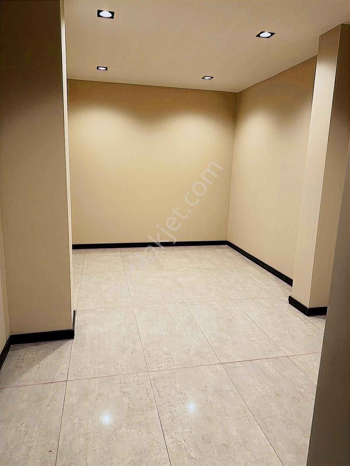 Mevsim İstanbul Bahçeşehir 7+2 Müstakil Tripleks Satılık Villa - Görsel 15