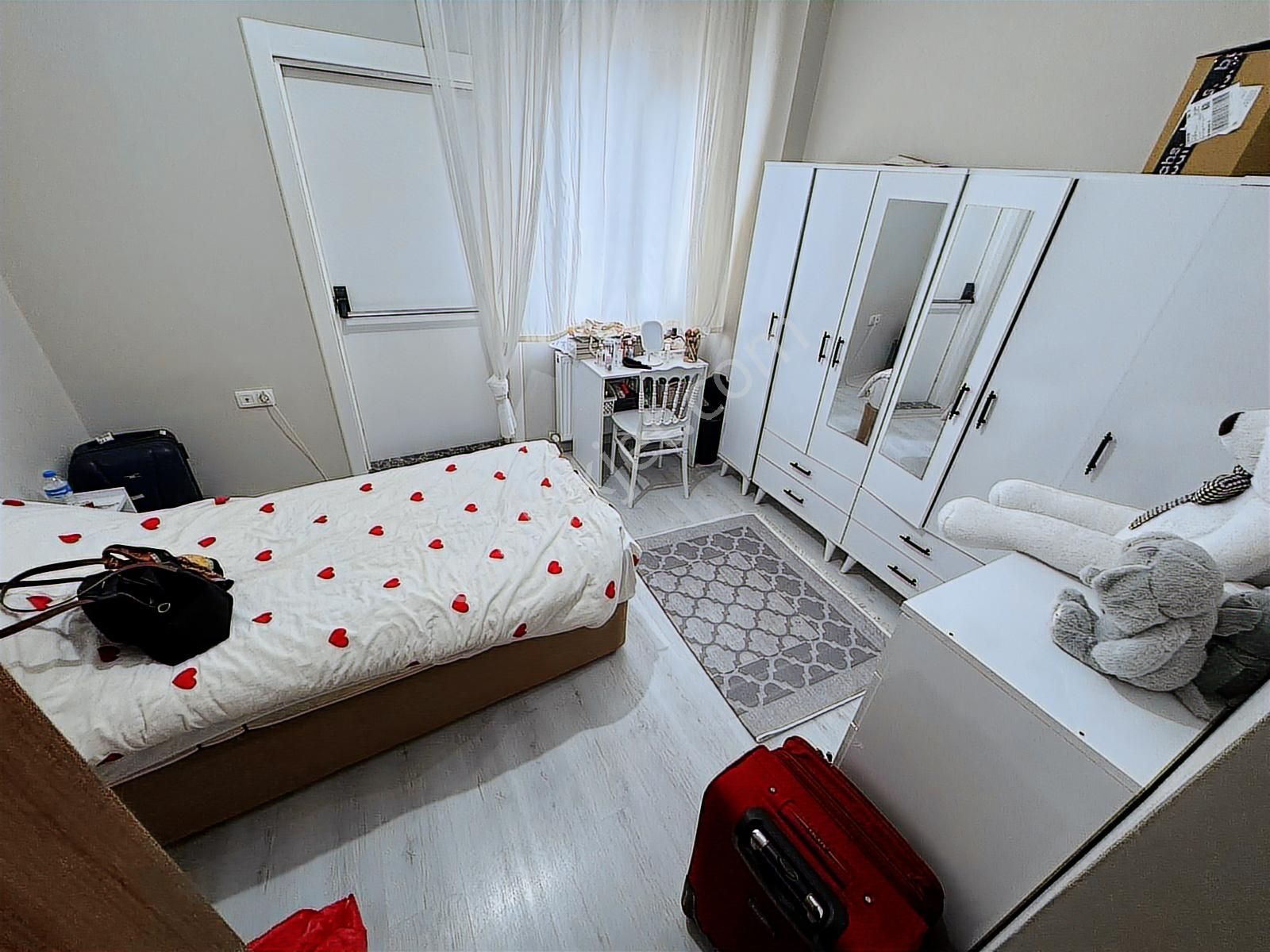 Cumhuriyet Mah Ferah Arakat E5'e Yakın Balkonlu Lüx 3+1 Daire - Görsel 2