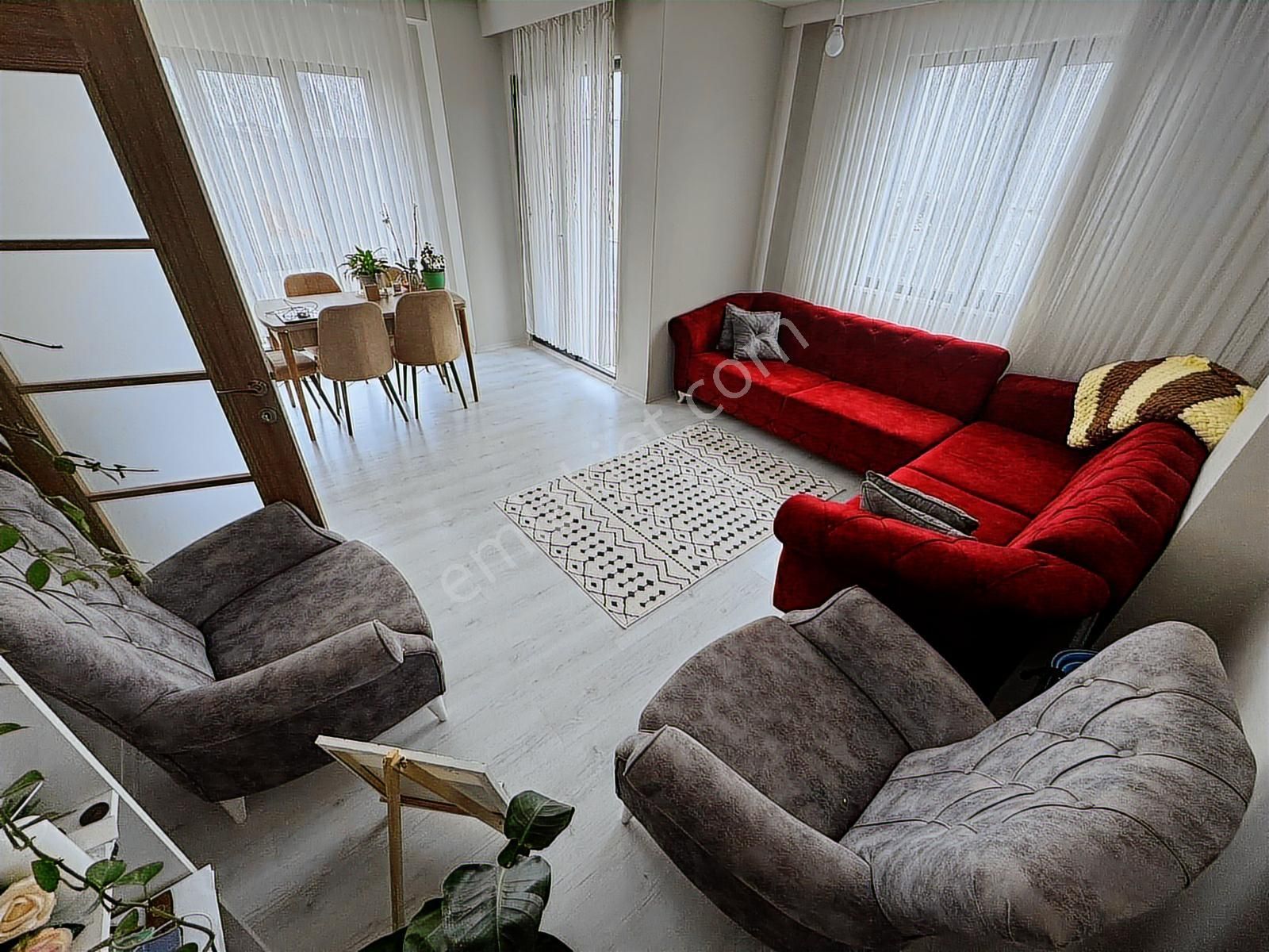 Cumhuriyet Mah Ferah Arakat E5'e Yakın Balkonlu Lüx 3+1 Daire - Görsel 22