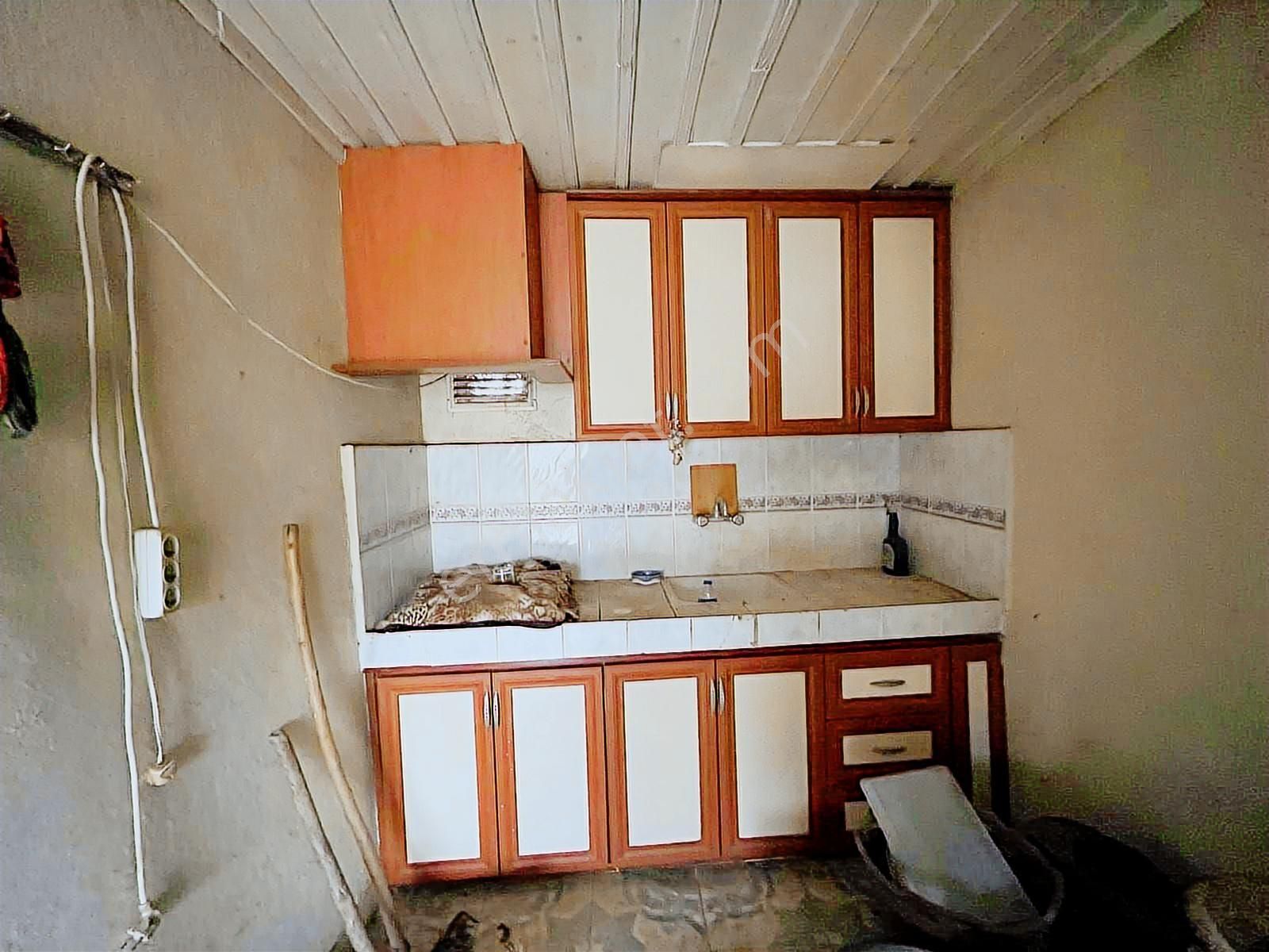 Asfalt Yol Üzerinde 2 Dönüm Bahçe İçerisinde Müstakil Ev - Görsel 3