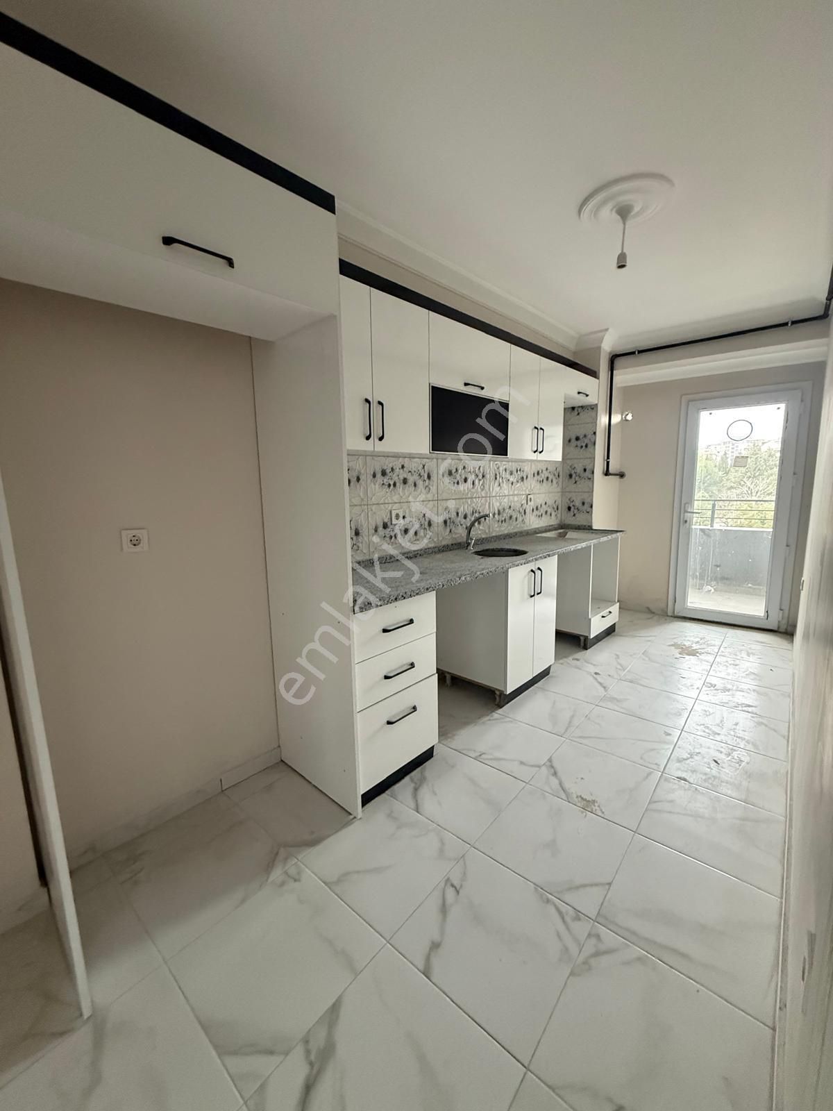 Yıldız Dan İtfaiye Yakını Sıfır Kredili 2+1 Kullanışlı Ara Kat Daire - Görsel 6