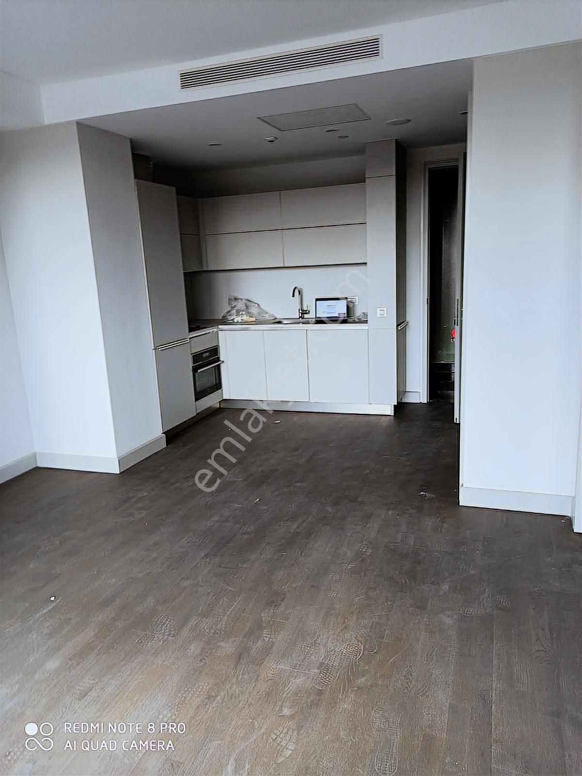 Ataköy E5 Kenarı Selenyum Retro 9 B Bilokta 1+1 75 M2 Kiralık - Görsel 12