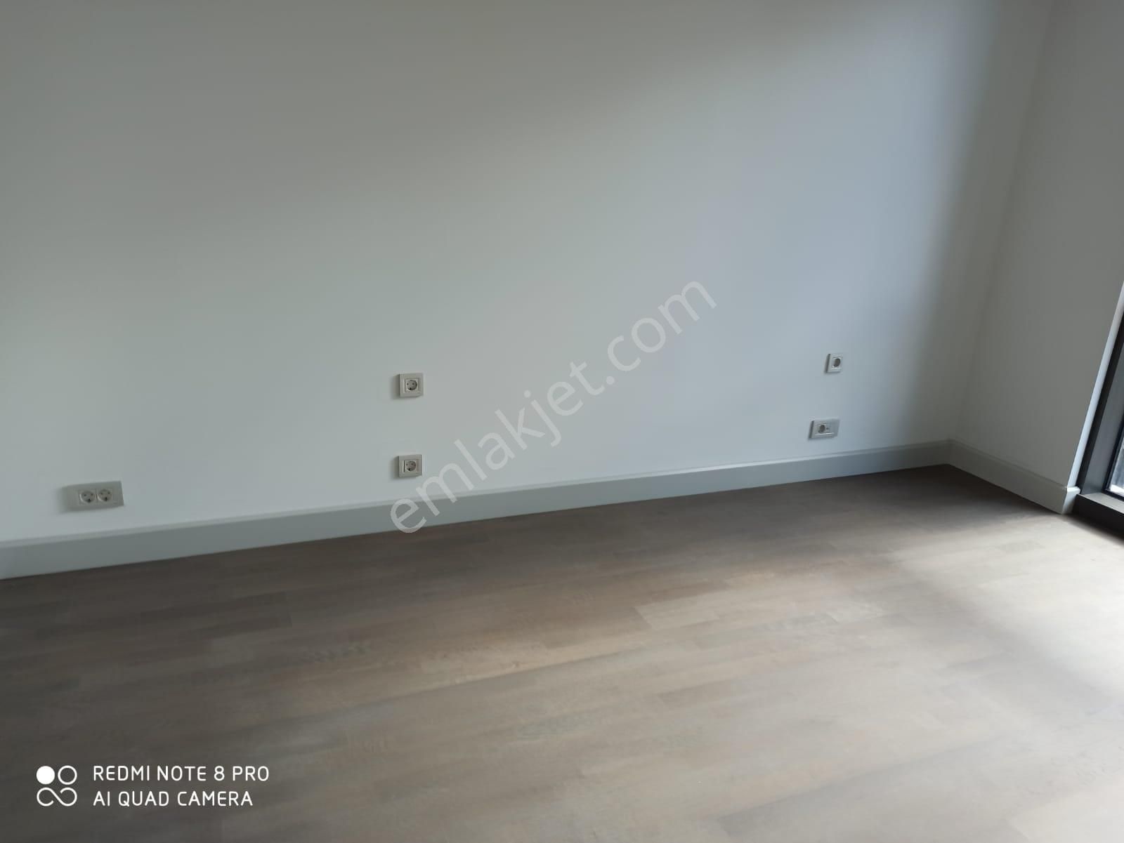 Ataköy E5 Kenarı Selenyum Retro 9 B Bilokta 1+1 75 M2 Kiralık - Görsel 18