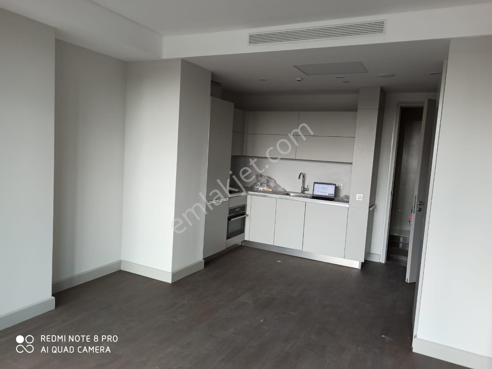Ataköy E5 Kenarı Selenyum Retro 9 B Bilokta 1+1 75 M2 Kiralık - Görsel 17