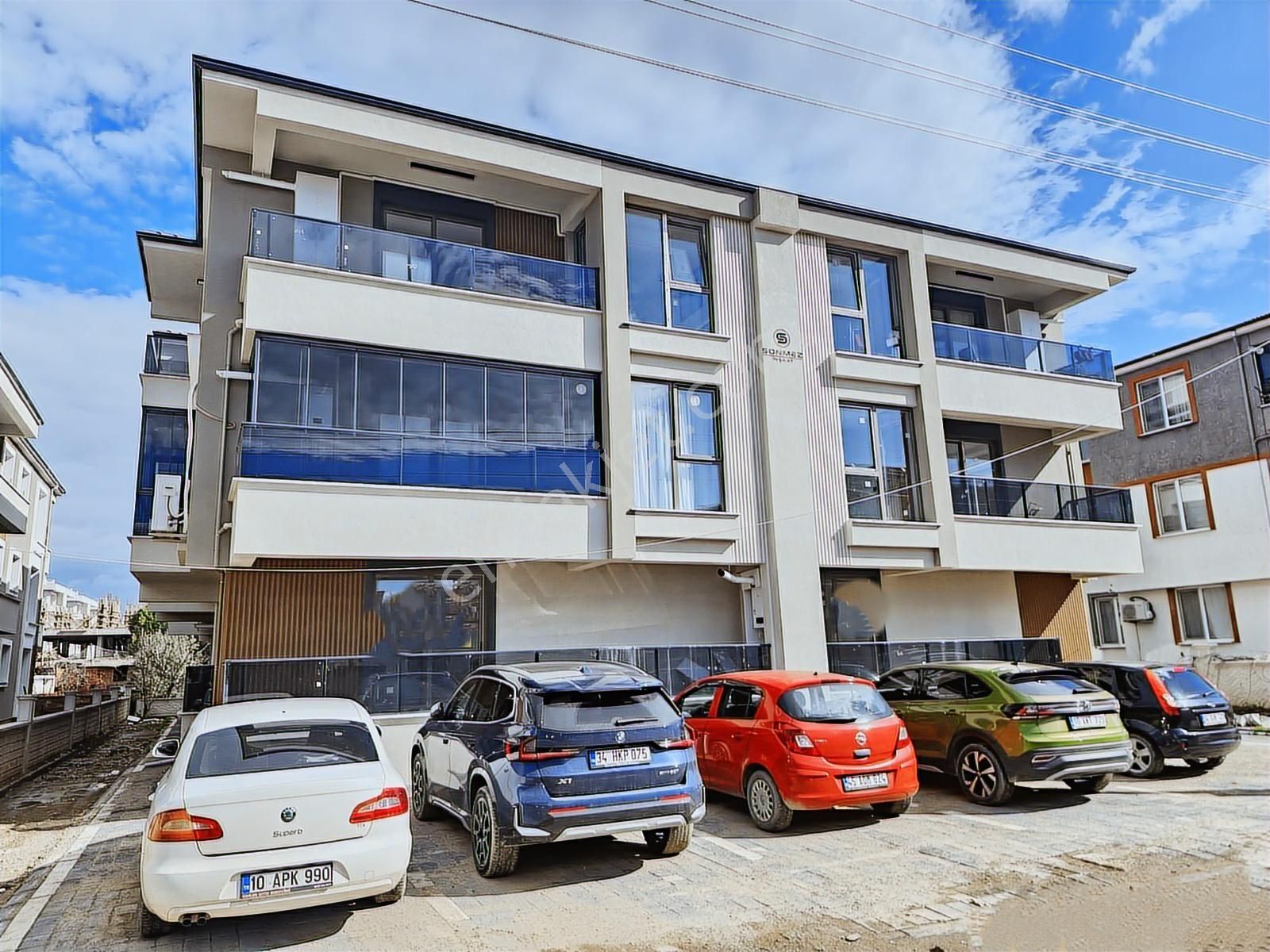 Huzur Gayrimenkul'den 2+1 Lüx Muhteşem Satılık Daireler