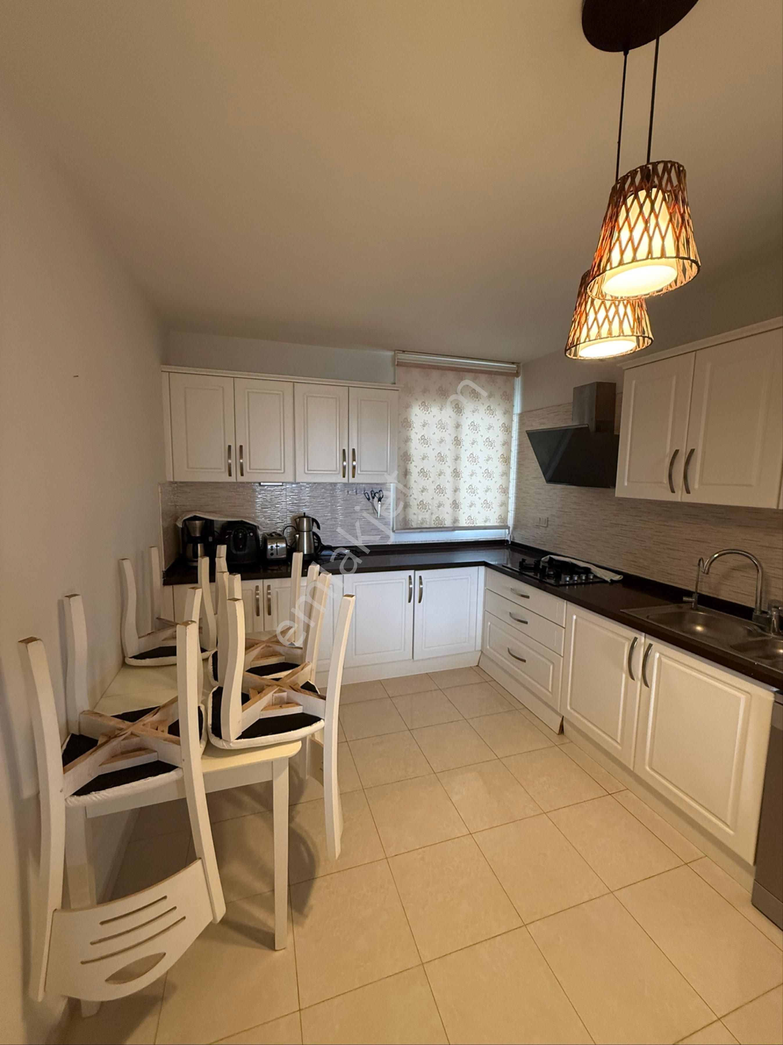 Kuşadası’nda Eşyalı Kiralık Daire - Görsel 14
