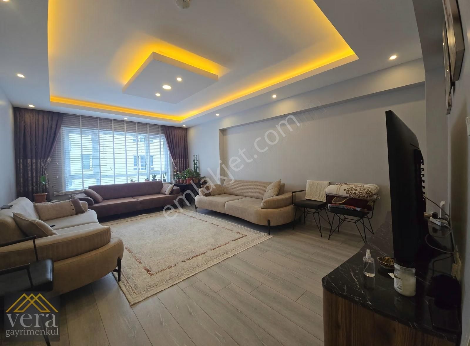 Şehitler Caddesi Üzeri Full Yapılı Fırsat 3+1 Satılık Dairemiz