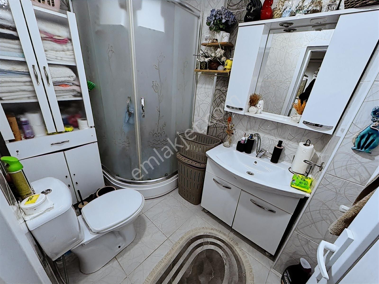 Bezirganbahçe'de 2+1 Satılık Balkonlu 100 M2 Yüksek Giriş - Görsel 13