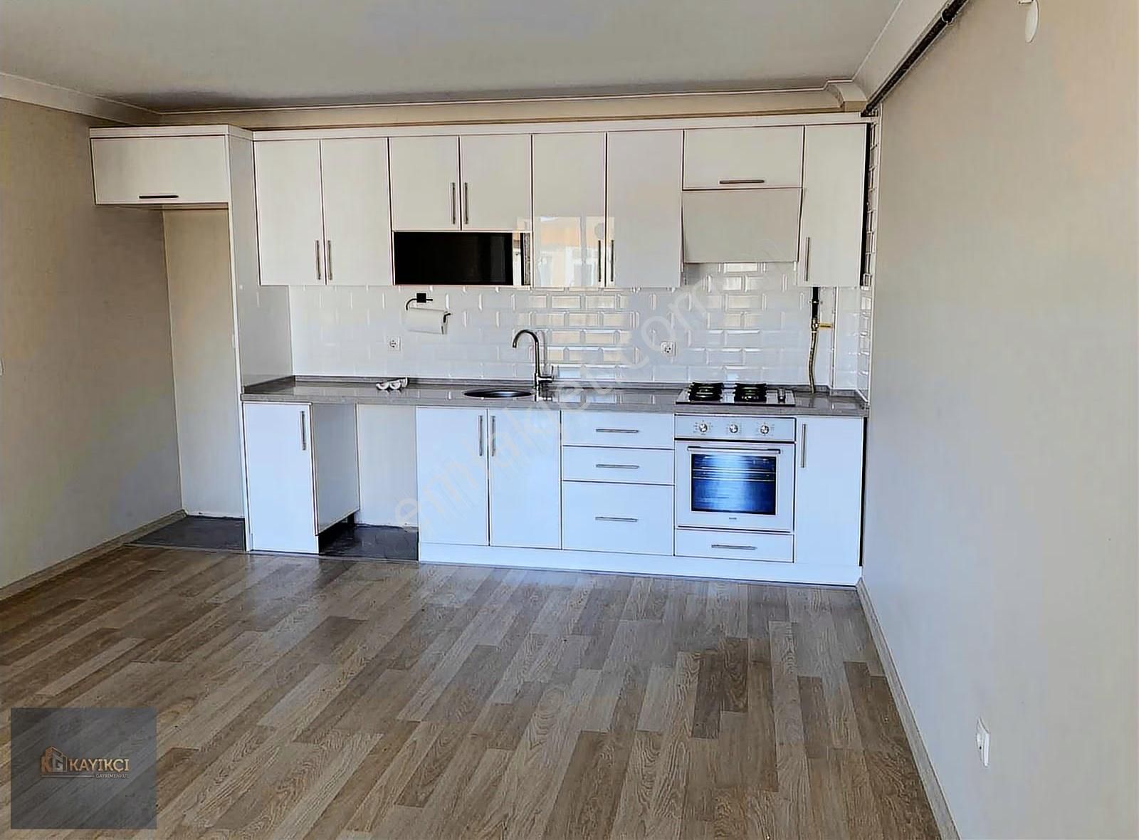 Kızılay Caddesinde 4. Kat 2+1 - Görsel 15