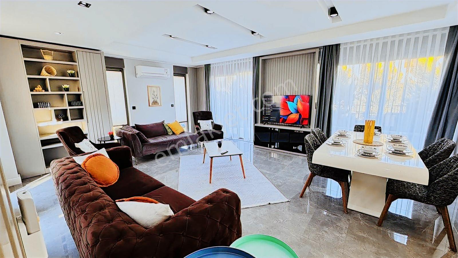 Kiralık Lüks 4+1 Özel Havuzlu Villa - Görsel 18