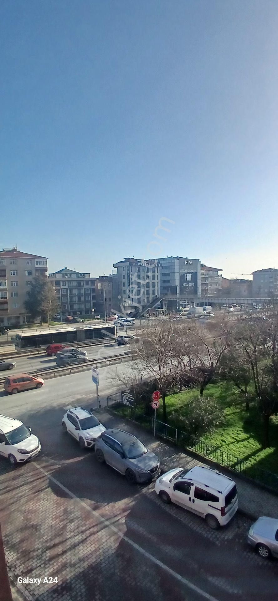 Avcılar E-5 Üzerinde Merrobüs Durağı Yakını 180 M2 Ofis Katı Kiralık - Görsel 5