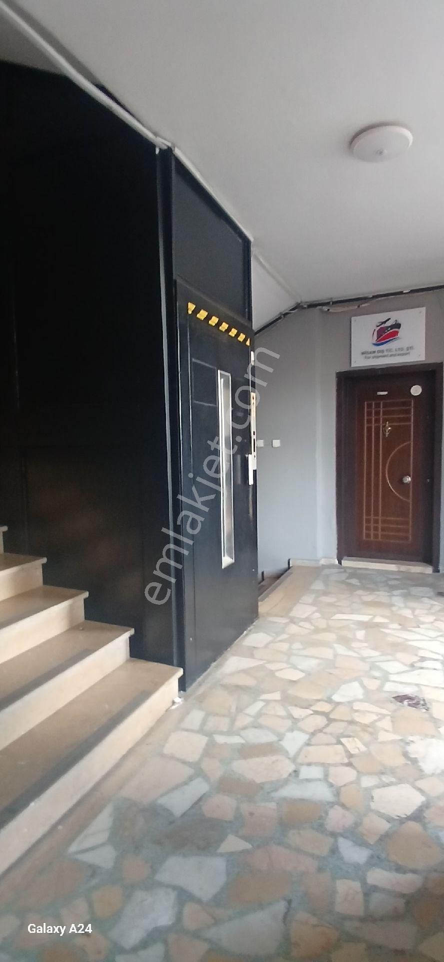 Avcılar E-5 Üzerinde Merrobüs Durağı Yakını 180 M2 Ofis Katı Kiralık - Görsel 28