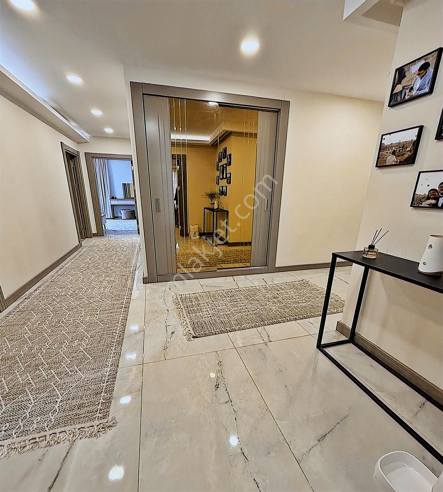 Beykent Bey Garden Sitesi'nde Geniş M2 Oturuma Uygun 3+1 Satılık - Görsel 5