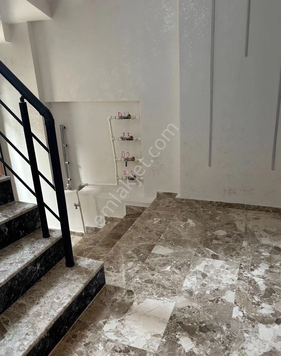 Balçova Ziraat Bankası Yanı Lüx 1+1 Doğalgazlı Bahçeli Daire - Görsel 11