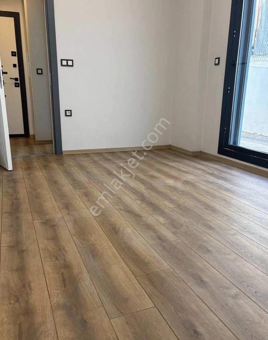 Balçova Ziraat Bankası Yanı Lüx 1+1 Doğalgazlı Bahçeli Daire - Görsel 9