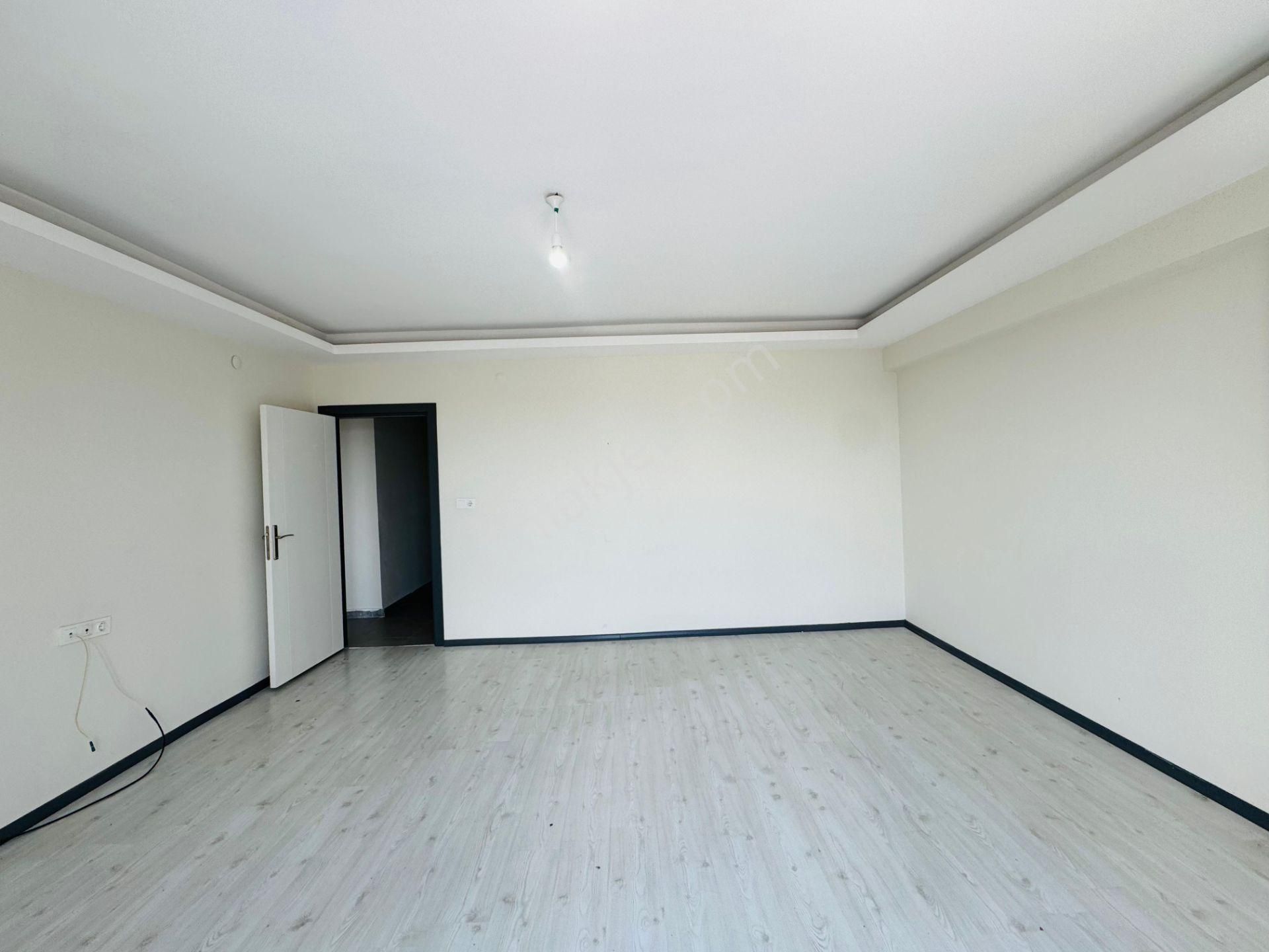 Merpa'dan Kapaklı Oturuma Hazır Öncephe Arakat 2+1 Daire - Görsel 8