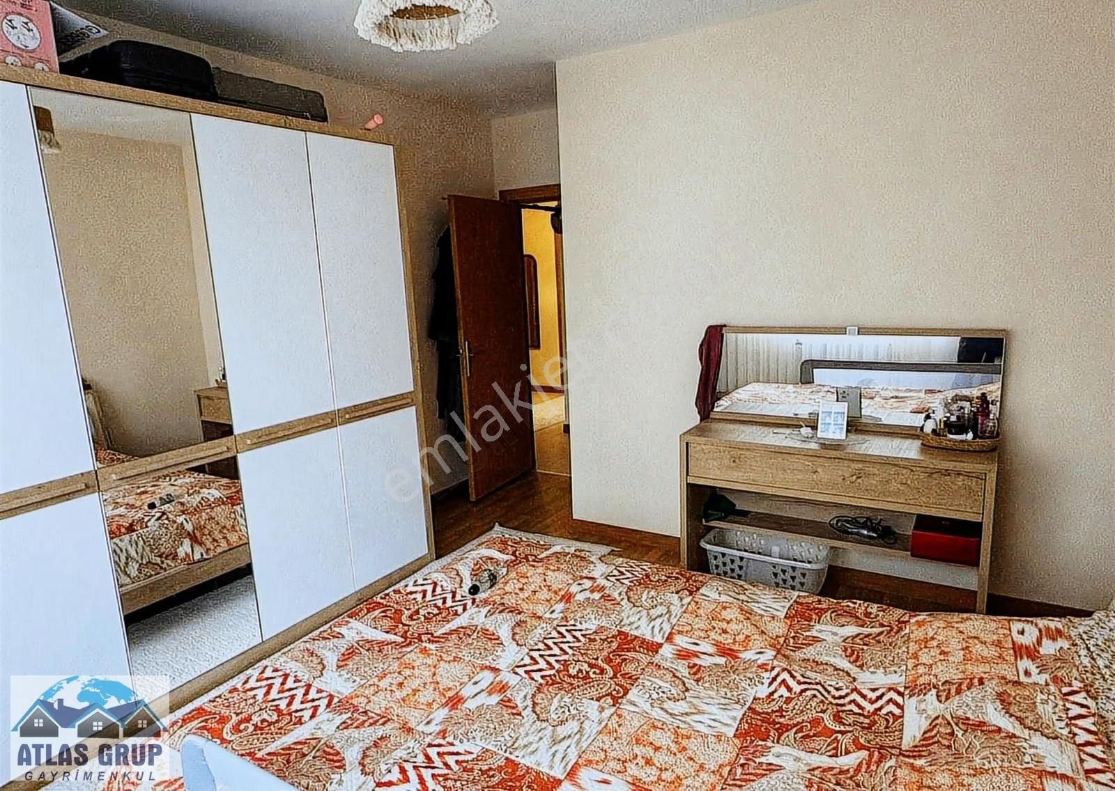 Kayaşehir 18.bölge Site İçi Alçak Kat Önü Açık2+1 Satılık Daire - Görsel 6