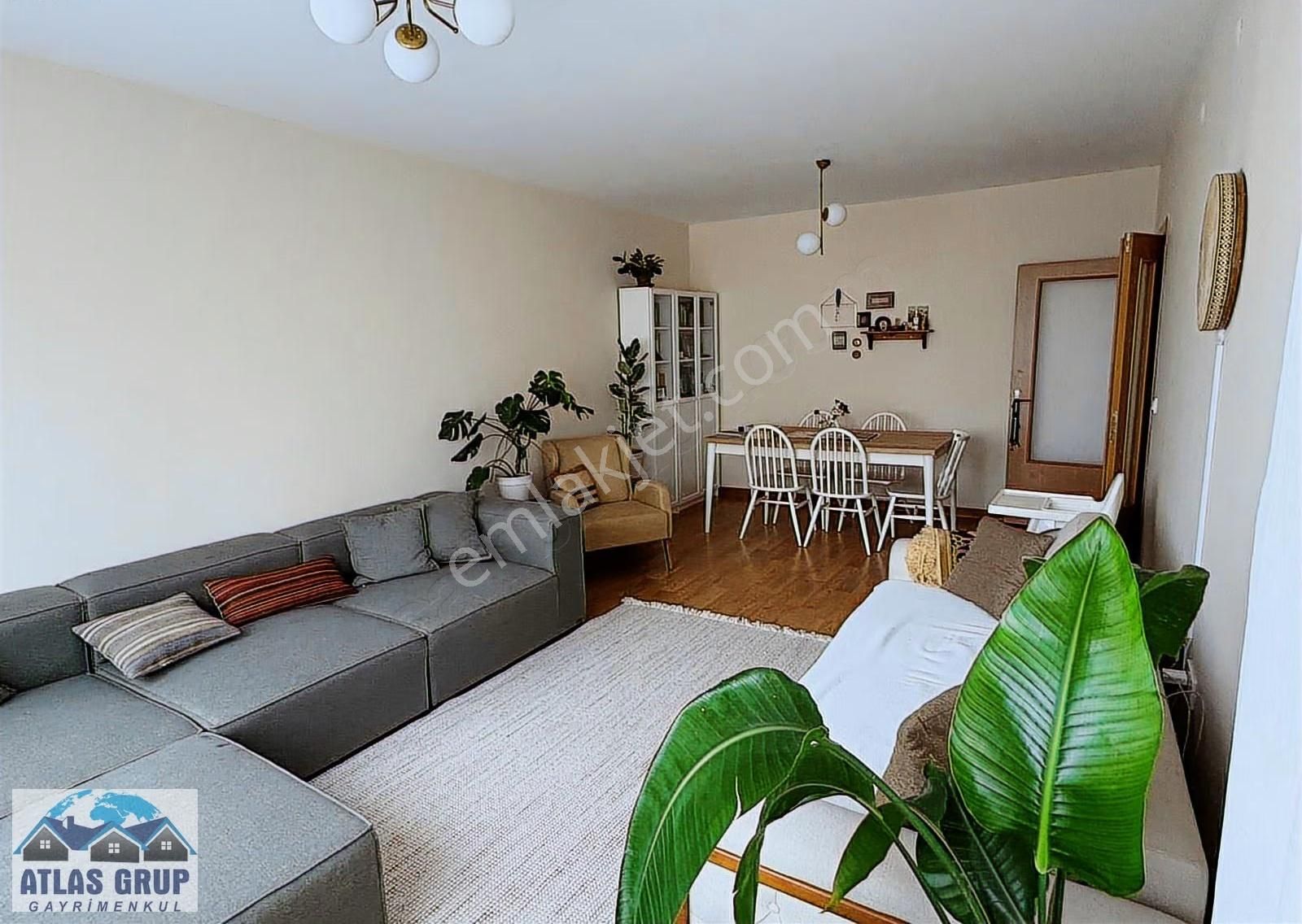 Kayaşehir 18.bölge Site İçi Alçak Kat Önü Açık2+1 Satılık Daire