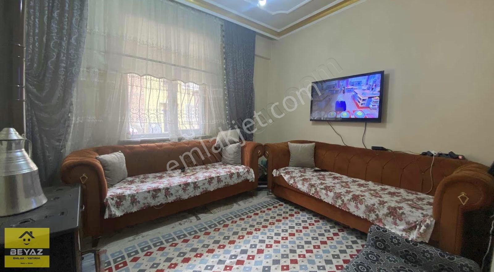 Sultan Mesud Mah Giriş Kat 3+1 Geniş Daire - Görsel 3