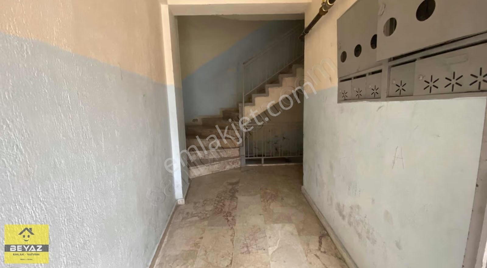 Sultan Mesud Mah Giriş Kat 3+1 Geniş Daire - Görsel 12