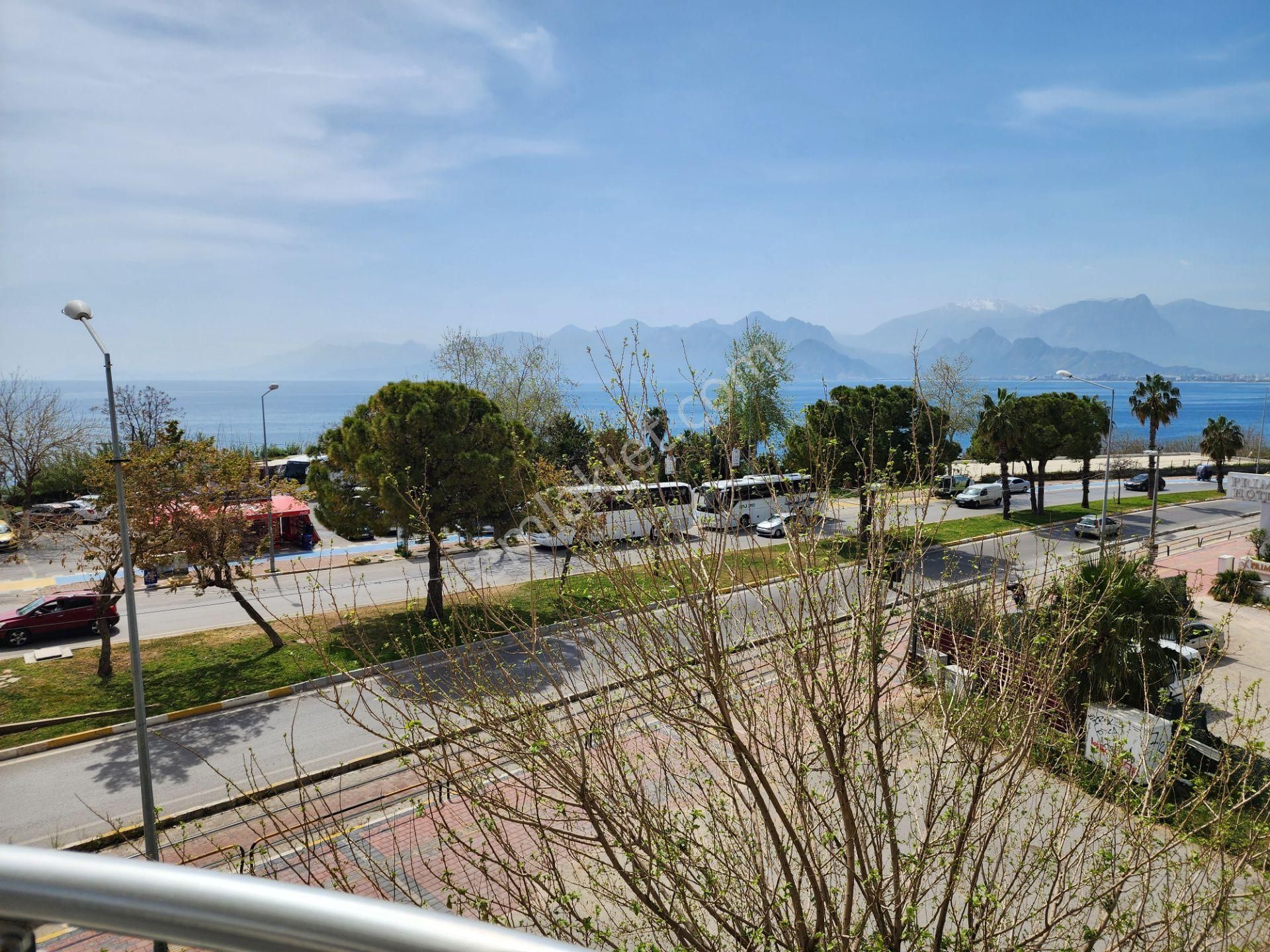 Antalya Işıklar'da Full Deniz Manzaralı Eşyalı Kiralık 3+1 Daire - Görsel 33