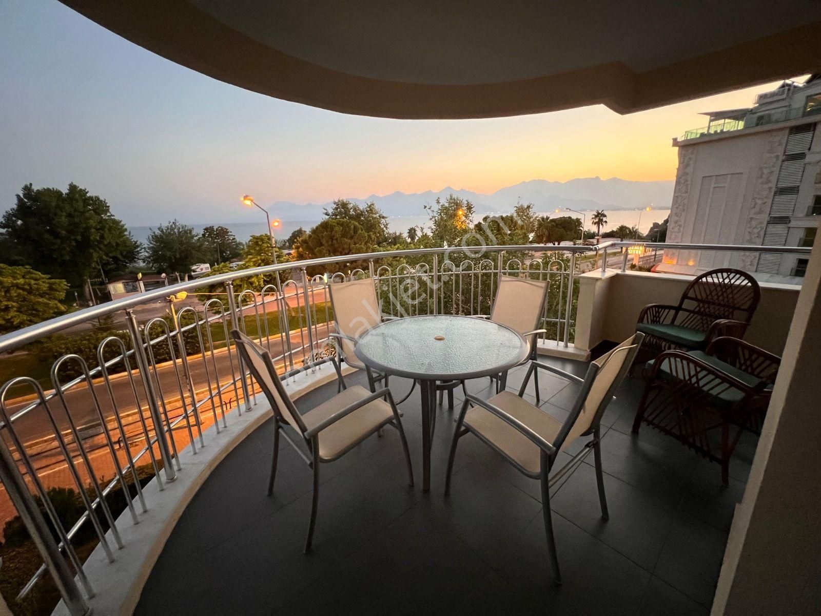 Antalya Işıklar'da Full Deniz Manzaralı Eşyalı Kiralık 3+1 Daire - Görsel 11