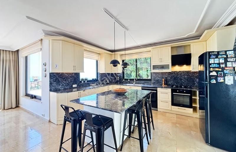 Özel Havuzlu Dağ,doğa Ve Deniz Manzaralı 3+1 Lüks Villa - Görsel 18