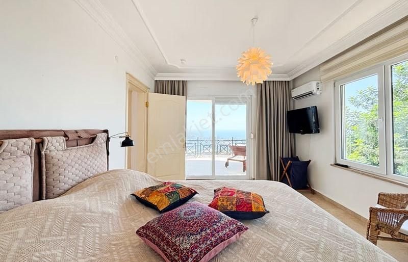 Özel Havuzlu Dağ,doğa Ve Deniz Manzaralı 3+1 Lüks Villa - Görsel 22