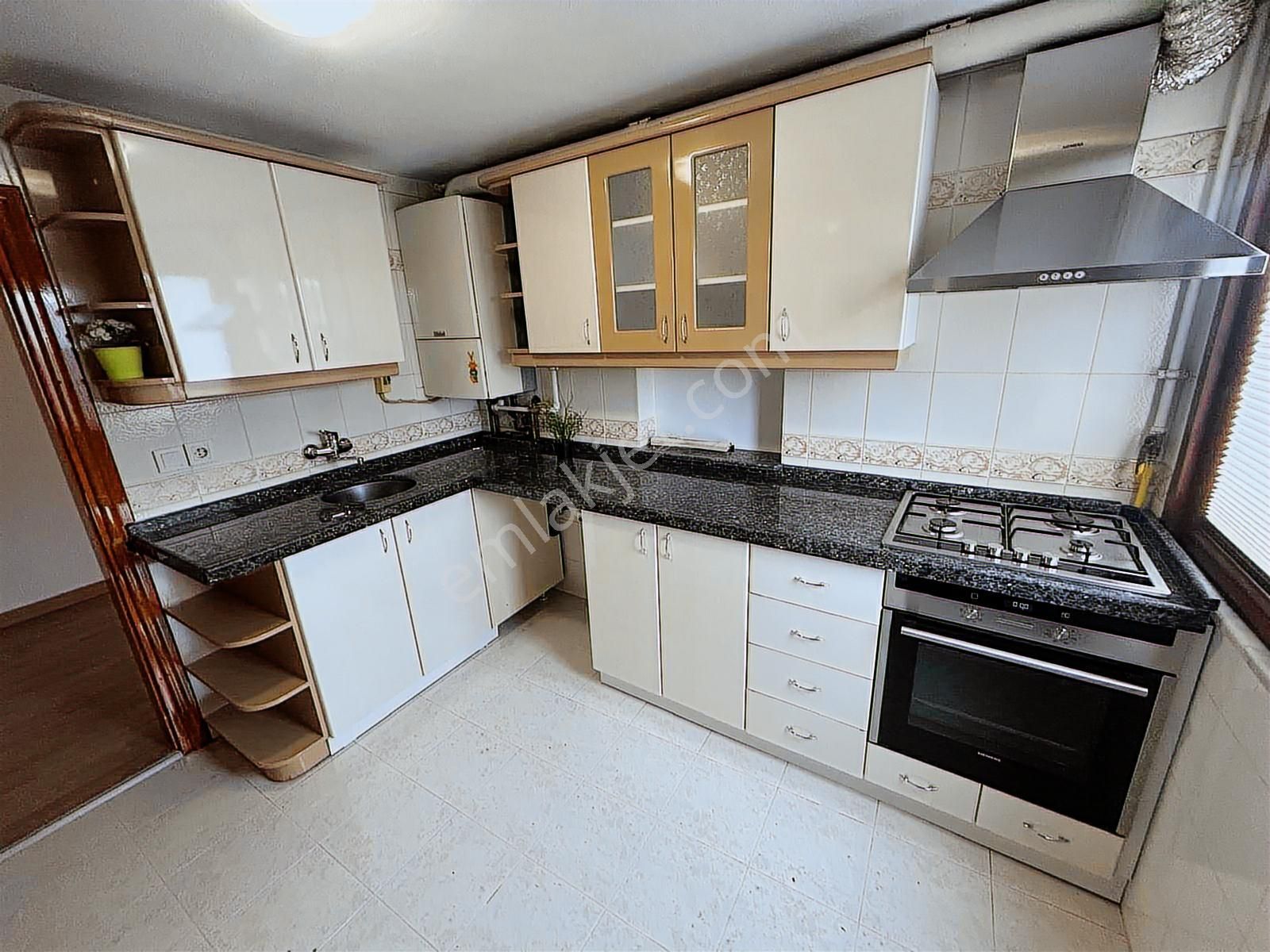 Üsküdar Çengelköy'de Net 108 M2 Teraslı 2+1 Kiralık Daire - Görsel 20