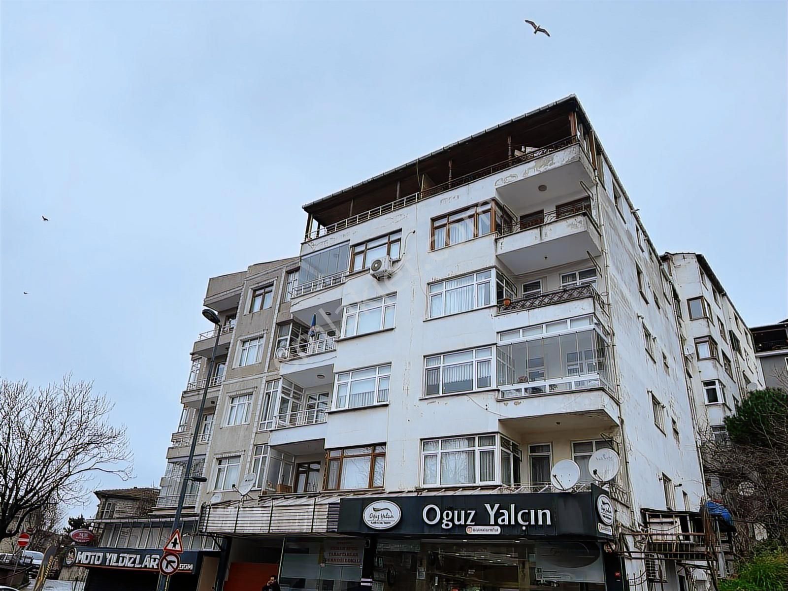 Üsküdar Çengelköy'de Net 108 M2 Teraslı 2+1 Kiralık Daire