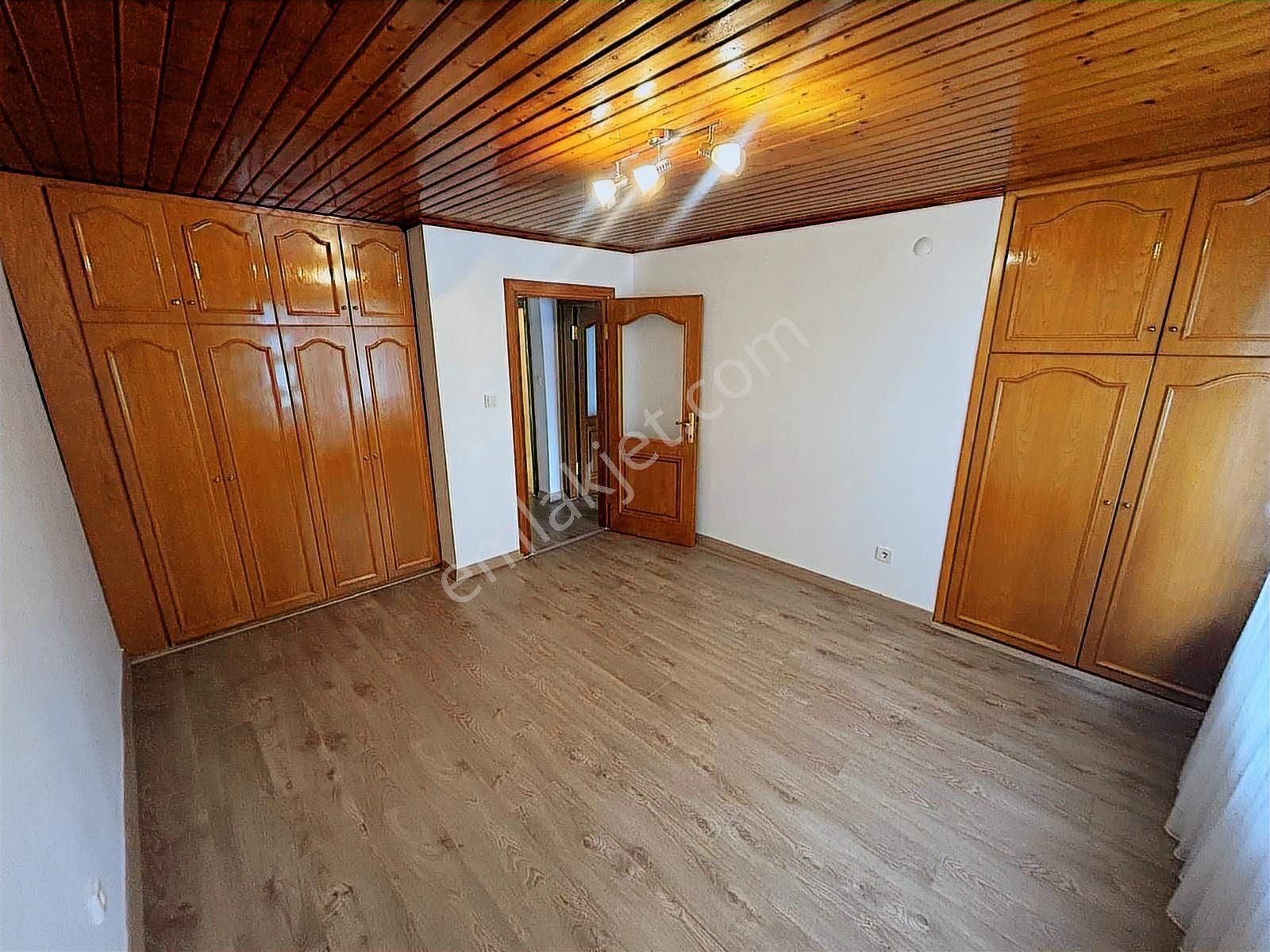 Üsküdar Çengelköy'de Net 108 M2 Teraslı 2+1 Kiralık Daire - Görsel 25