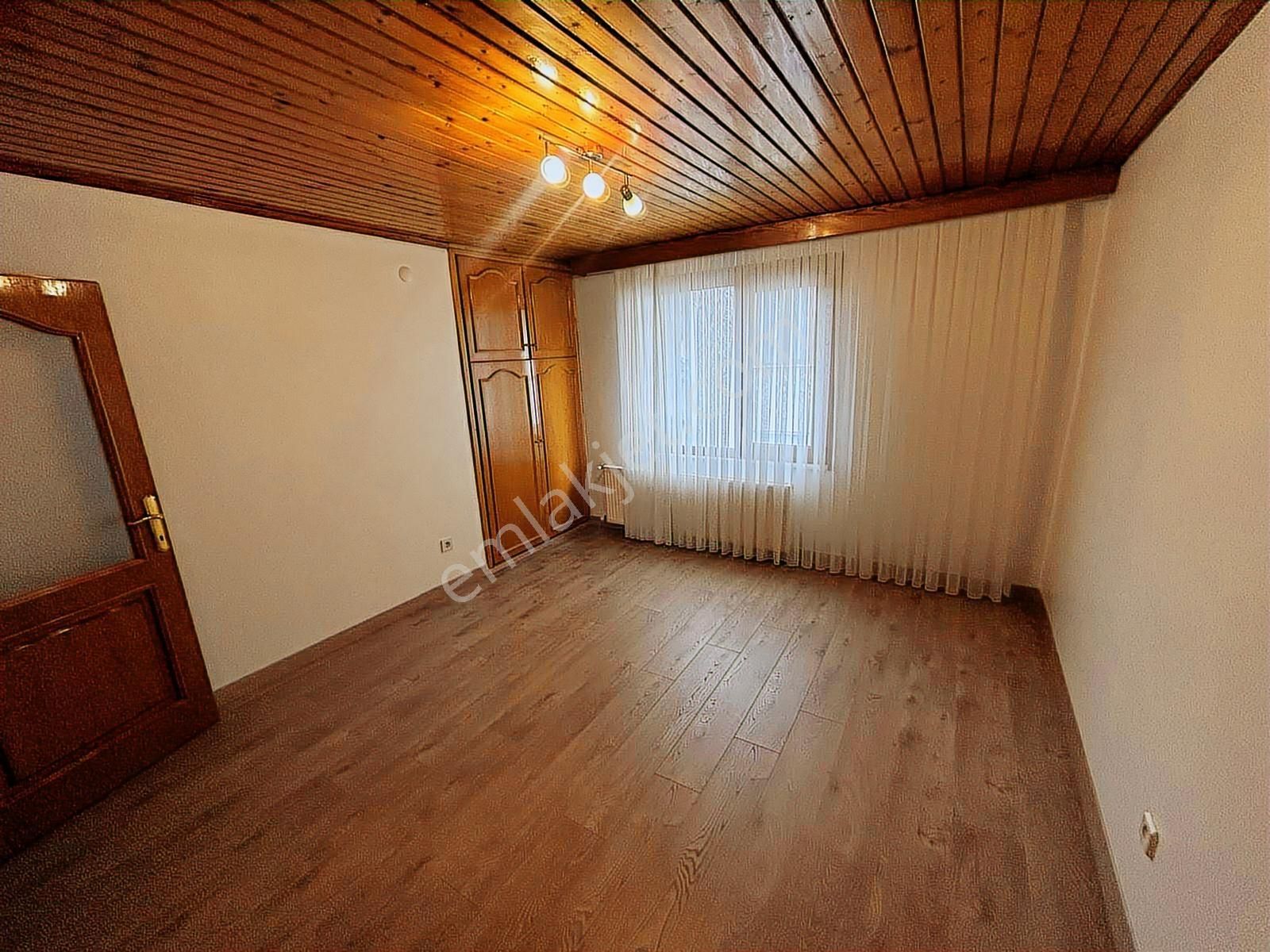 Üsküdar Çengelköy'de Net 108 M2 Teraslı 2+1 Kiralık Daire - Görsel 4