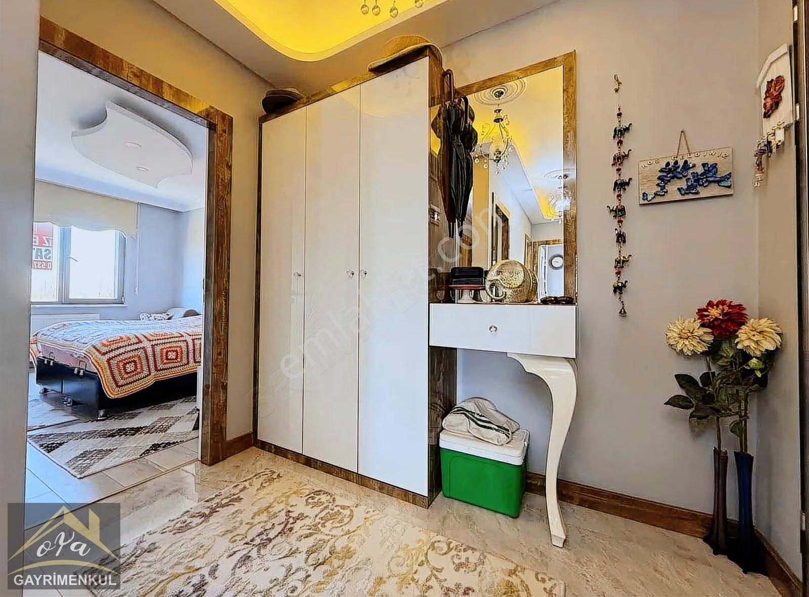 Akçay Oya Gayrimenkul'den Altınkum'da Ara Kat Köşe 2+1 Daire - Görsel 32