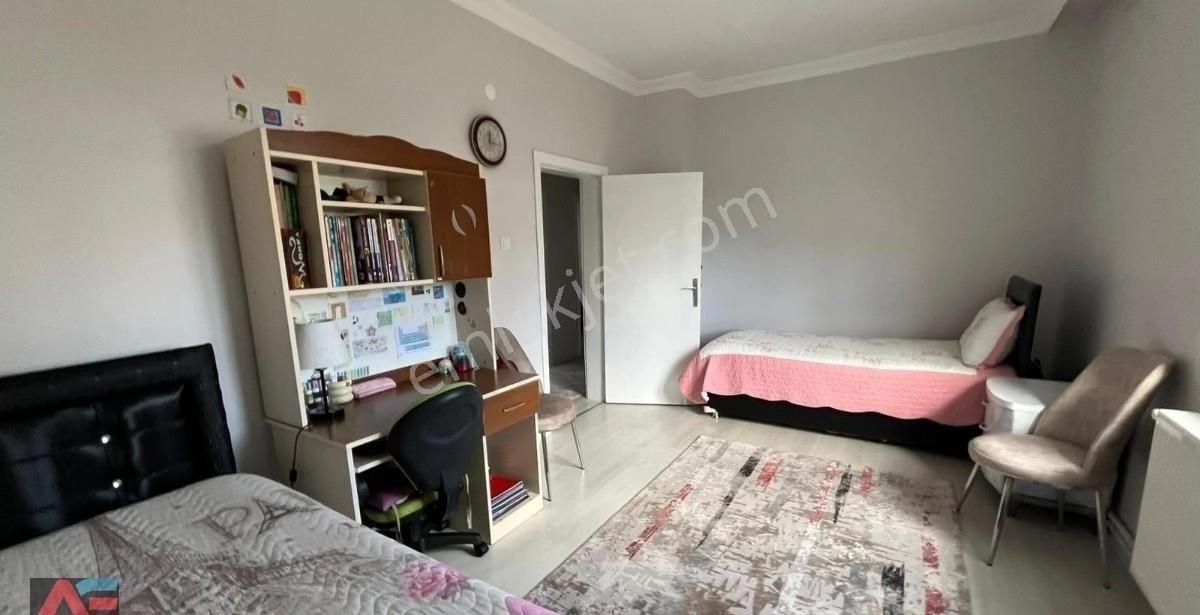 M.akif Ersoyda Bağımsız Kapalı Garajlı 2+1 Satılık Daire - Görsel 3