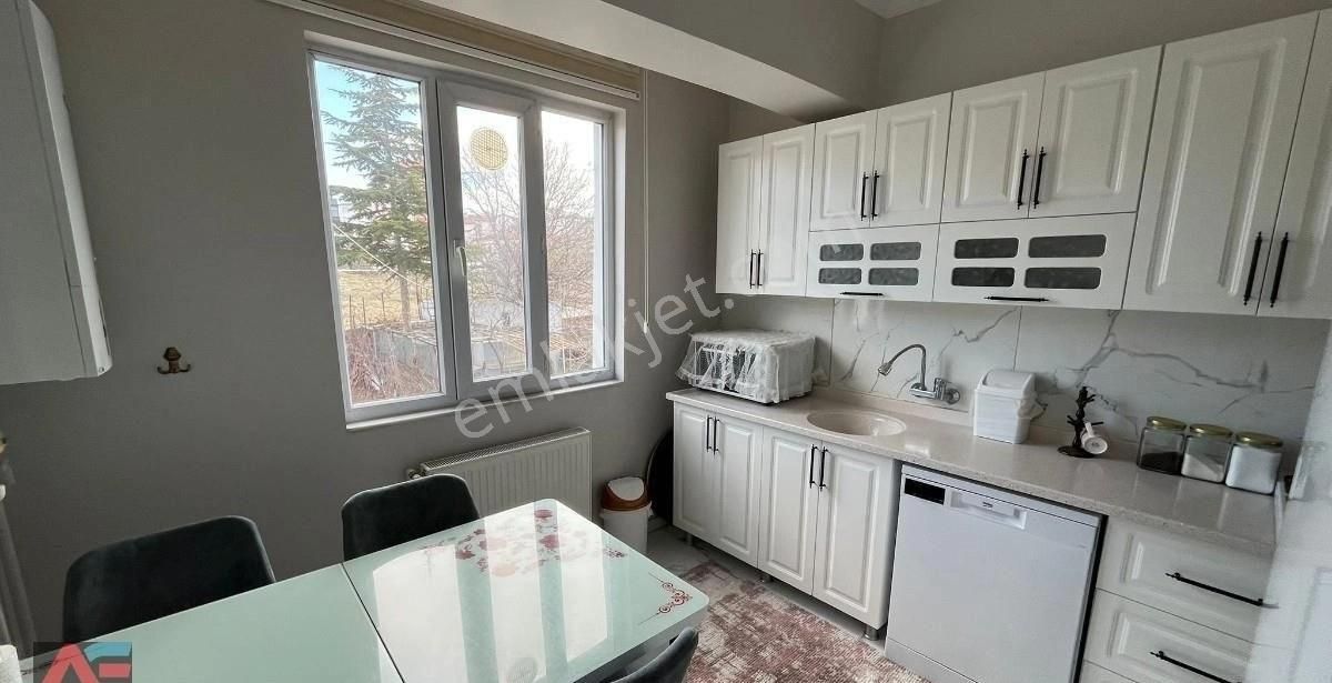 M.akif Ersoyda Bağımsız Kapalı Garajlı 2+1 Satılık Daire - Görsel 11