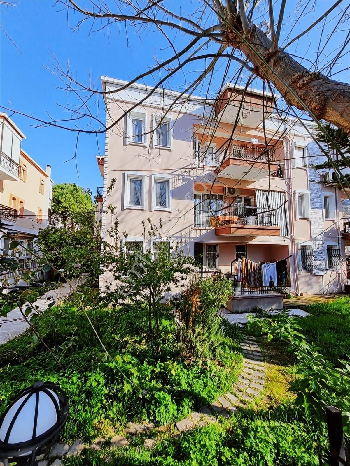 Foça Atatürk Mahallesinde Satılık 2+1 Daire - Görsel 16